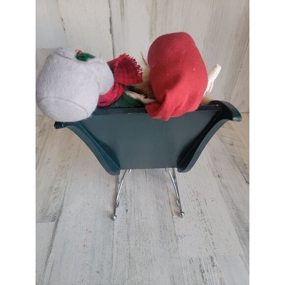 Byer's Choice 1995 caroler couple sleigh AS IS Xmas home - Picture 5 of 9